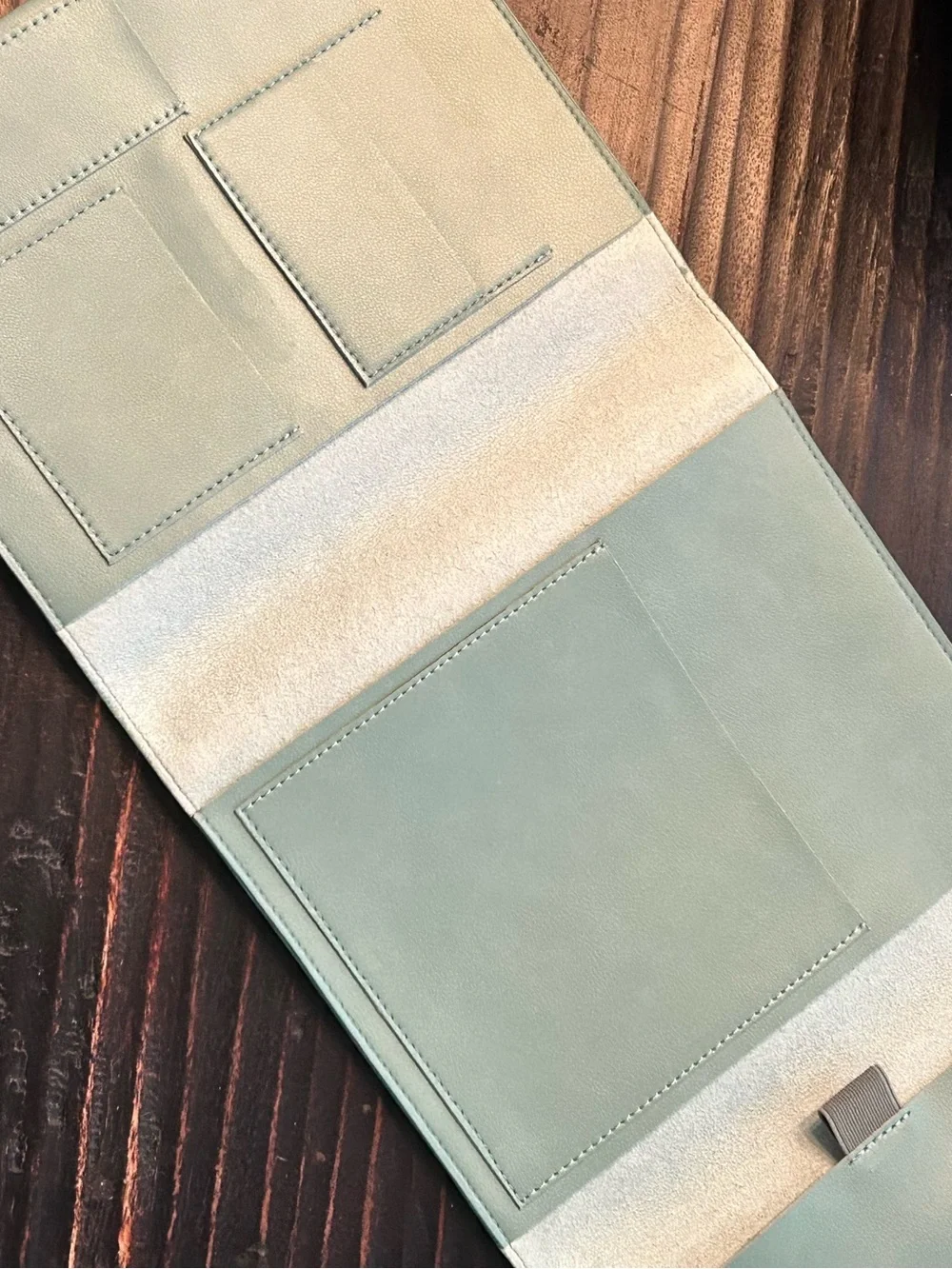 Erin Condren Sage Vegan Leather Folio like new